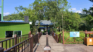 石燕湖天空之镜