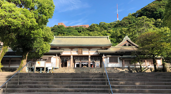 照国神社
