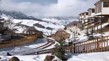 Pik Semionova Tien-Shanskogo