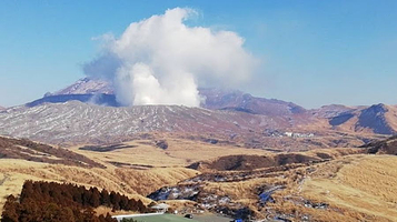 阿苏中岳火山