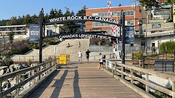 White Rock, BC boardwalk and pier, Marine drive