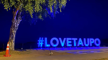 Love Taupo Sign
