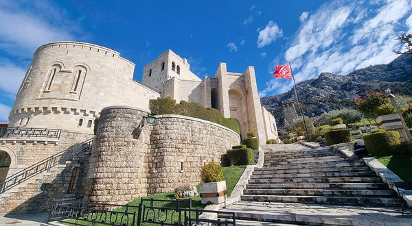 斯坎德培博物馆