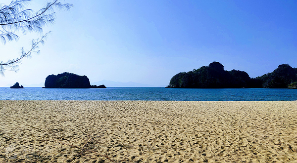 丹绒鲁海滩