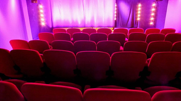 法国巴黎 | 《OH MY GOD SHE'S PARISIAN !》喜剧表演