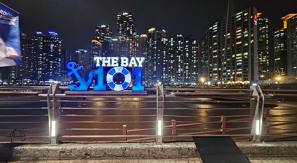 The Bay101游艇俱乐部