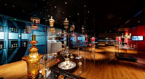 The Art of Drinking - The Bridge Collection