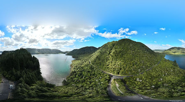 The Blue and Green Lakes Lookout