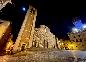 蒙特普尔恰诺大广场