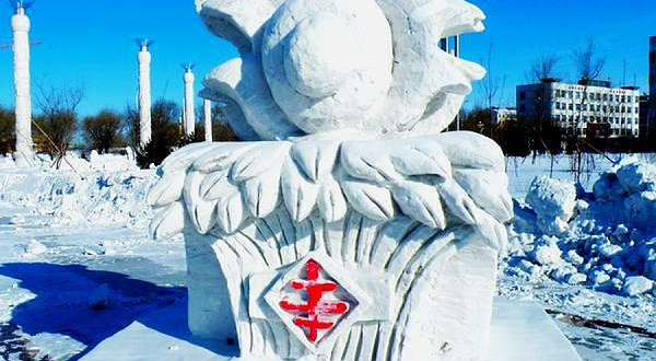 建三江人民广场