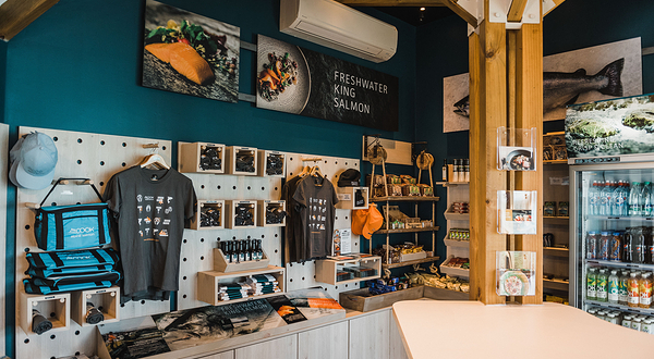 库克山三文鱼养殖场