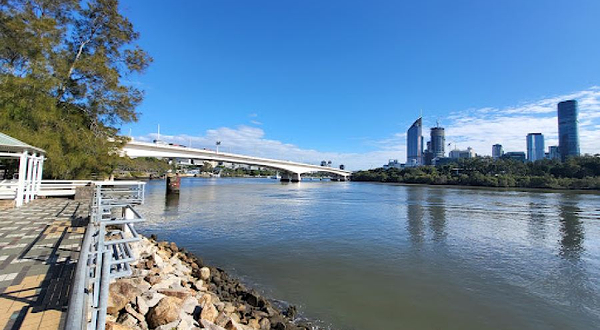 Kangaroo Point Cliffs Park (River Terrace Park)