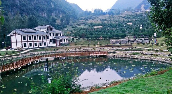 化作乡枪杆岩红色文化旅游景区