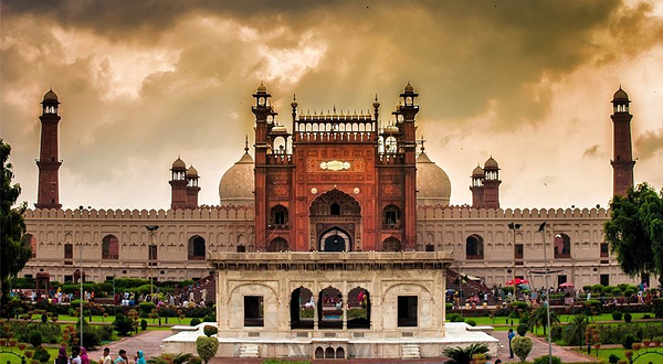 巴德夏希清真寺