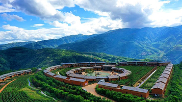 太阳谷千鼓彝寨