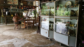 水晶屋 Crystal House