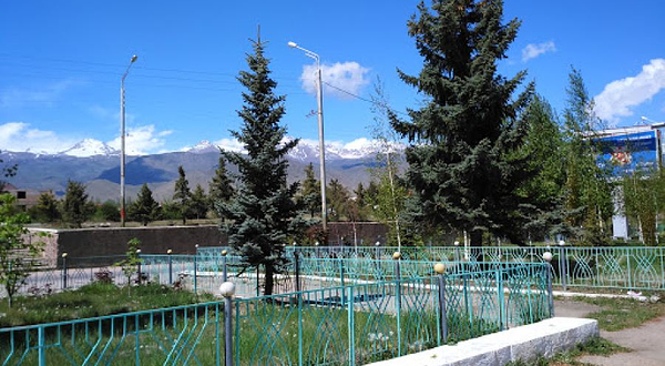 Vladimir Lenin Monument