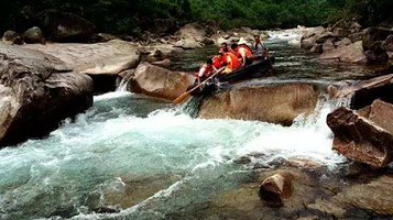 金沙峡谷漂流