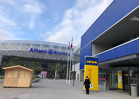 安联里维耶拉球场