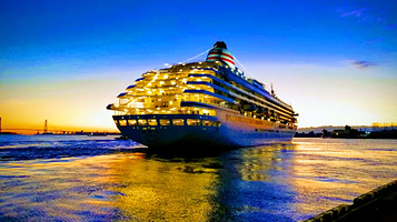 Garden Pier East Plaza