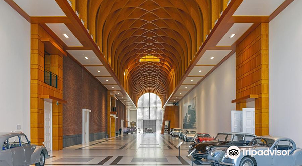 洛曼汽车博物馆