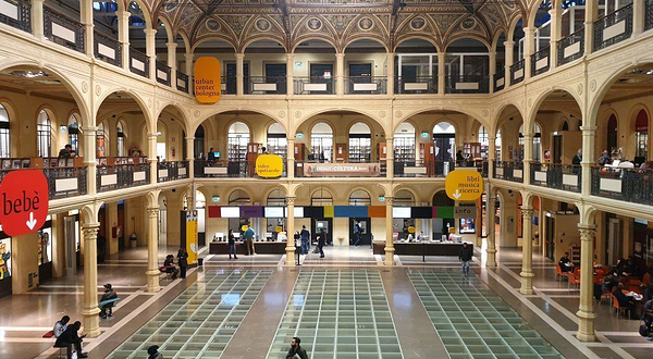 博洛尼亚市立图书馆