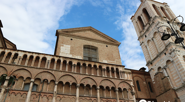 费拉拉主教座堂