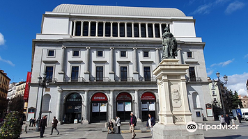 伊莎贝尔二世雕像