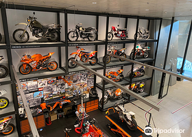 KTM Motohall