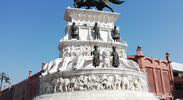 Maha Raja Ranjit Singh's Statue