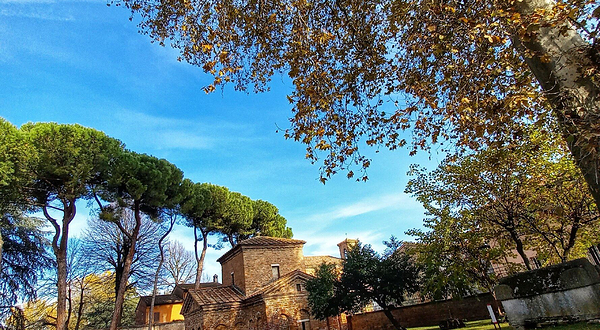 加拉·普拉西提阿陵墓