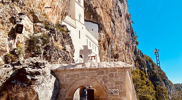 奥斯特洛修道院