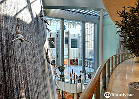 迪拜购物中心瀑布