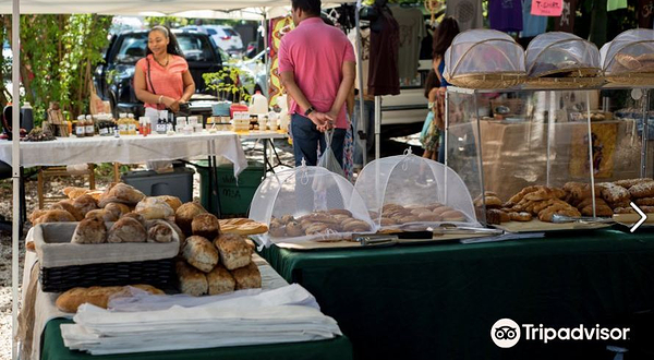 椰林大道购物区