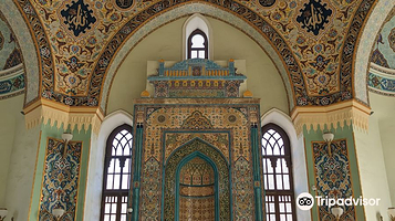 塔扎皮尔清真寺