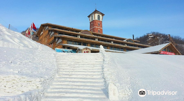 哈尔滨吉华长寿山滑雪场