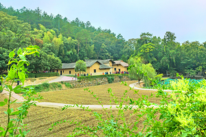 毛泽东同志故居