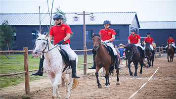 揽翠湖天沐温泉度假村