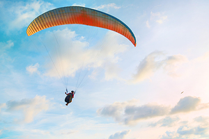 费特希耶滑翔伞