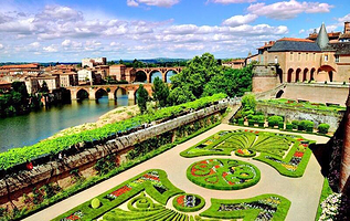 图卢兹-洛特雷克美术馆