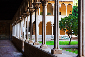 帕得拉比修道院