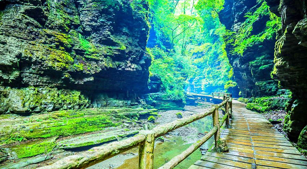 鼓城山七里峡景区