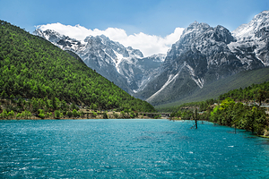 玉龙雪山