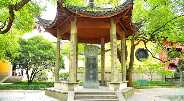 南屏晚钟
