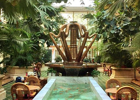 金龙建国温泉酒店温泉区