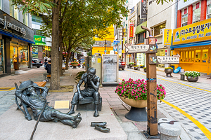 釜山40台阶文化观光主题街