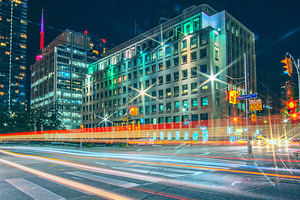 央–登打士广场