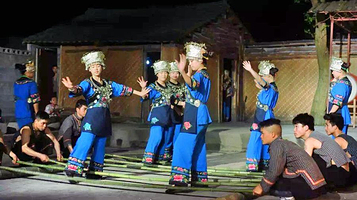 桃花岛篝火晚会