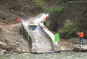 婺源晓起林海漂流