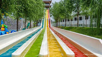 岐山湖水上游乐园